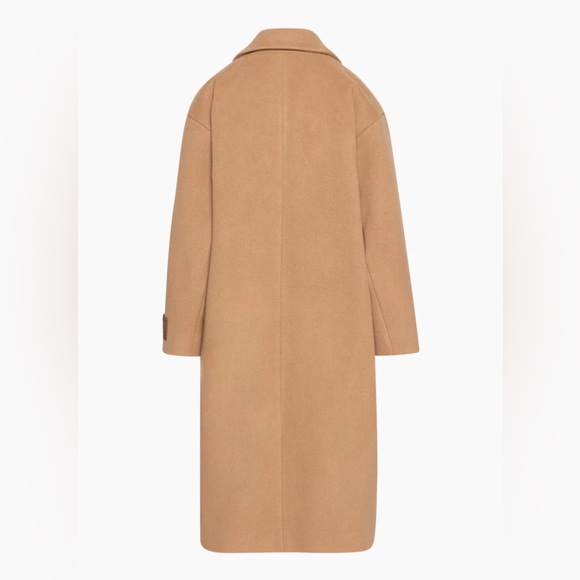 Wilfred
The Only Coat - Picture 7 of 11